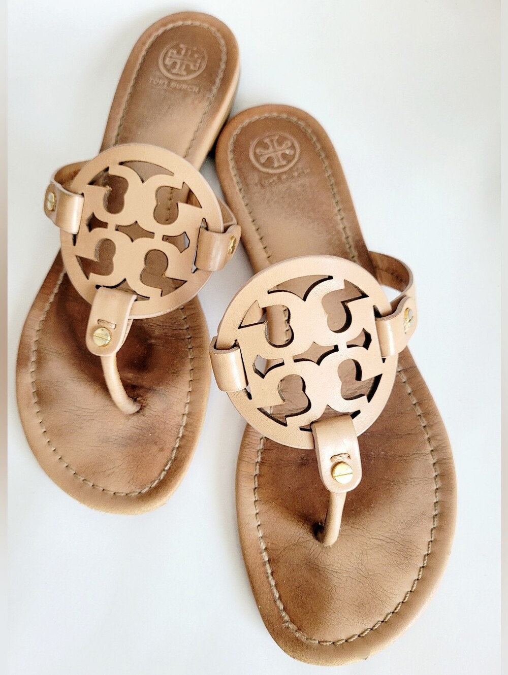 Tory Burch Miller Tan Calf Leather Logo Thong Sandals Almond Flour US 10 - Picture 9 of 16